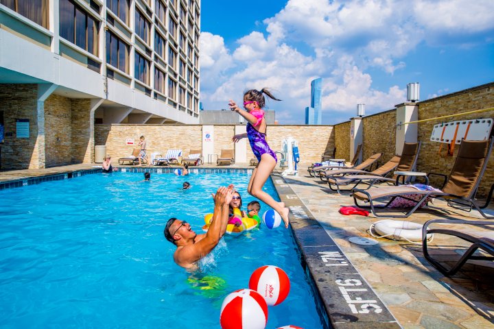 Pool Philadelphia Cool Off At 14 Philadelphia Hotel Pools This August | Visit ...