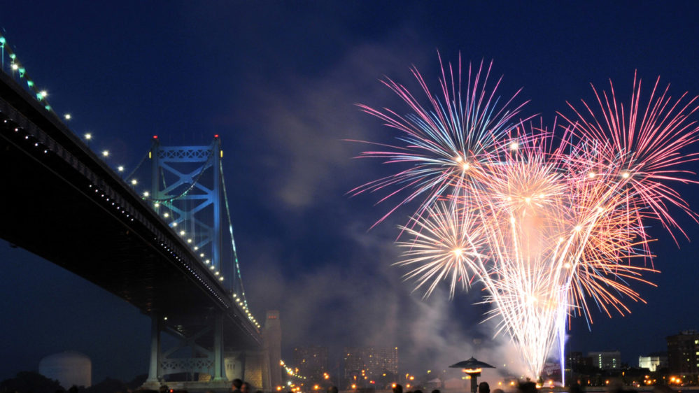20+ Spots to Watch Fireworks on Philly's Delaware River Waterfront