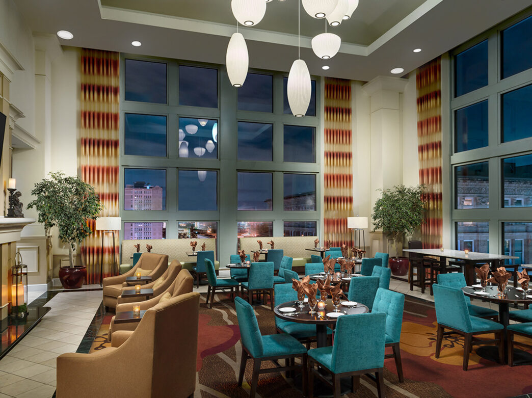 The lobby of the Hilton Garden Inn Philadelphia Center City