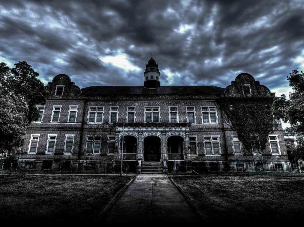 Creepy exterior of Pennhurst Asylum