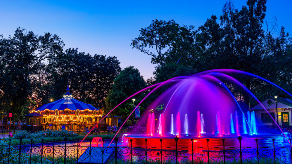 Franklin Square Visit Philadelphia