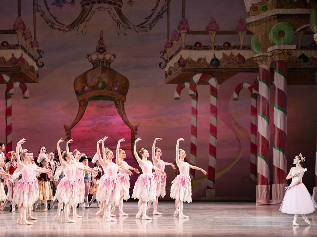 Traditional Philly Holiday Experiences Not To Skip For 2019 Visit