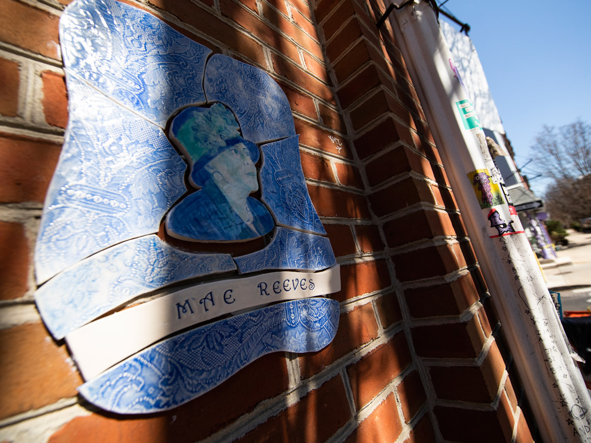 Mae Reeves Designs Guide to The #SisterlyLove Project Street Art Exhibit in Philadelphia ...