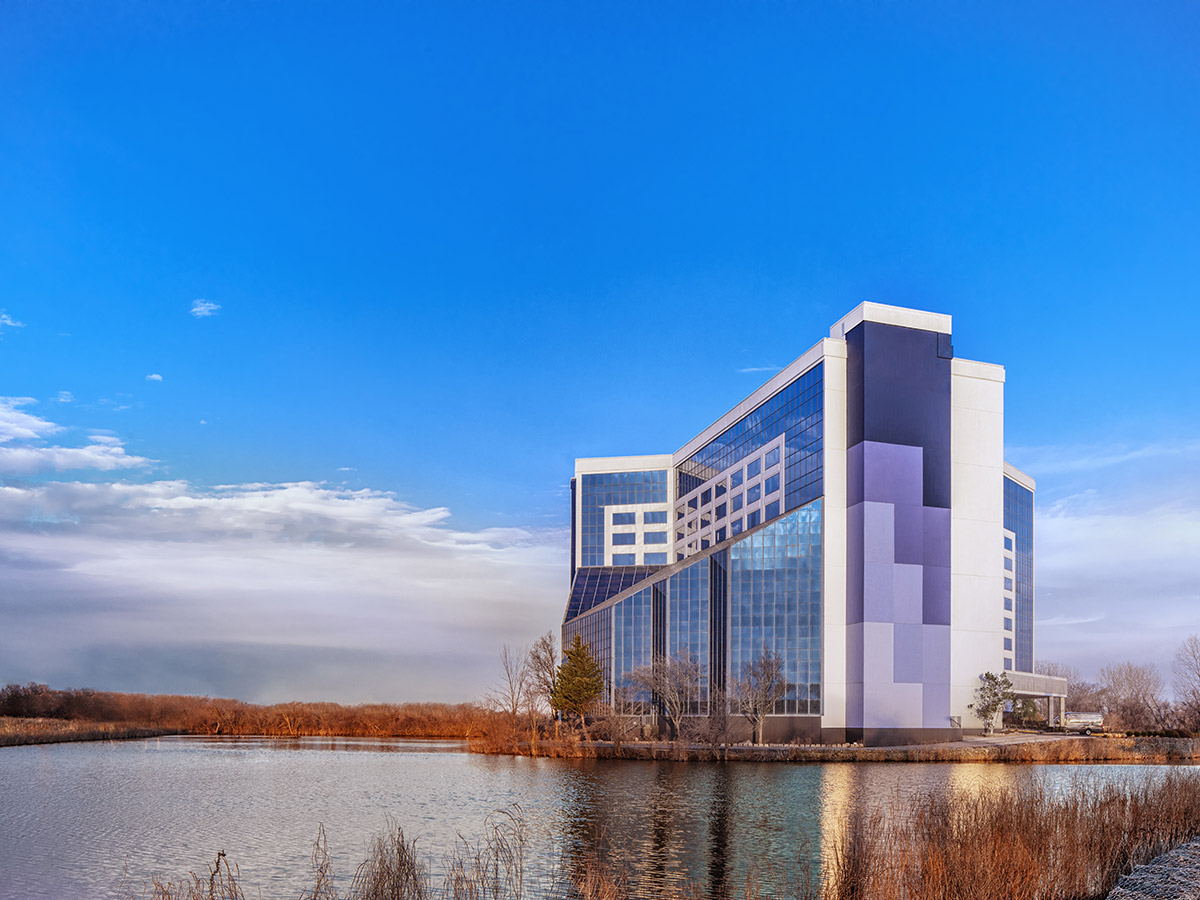 Exterior of the Delta Hotel Philadelphia Airport