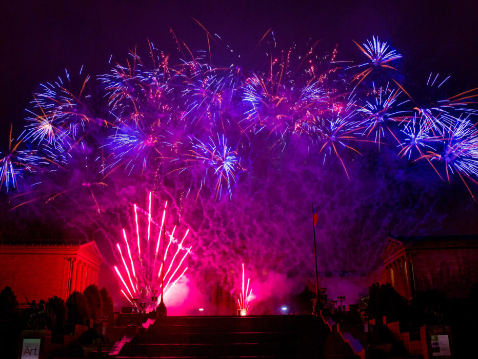 Wawa Welcome America fireworks in front of the Art Museum