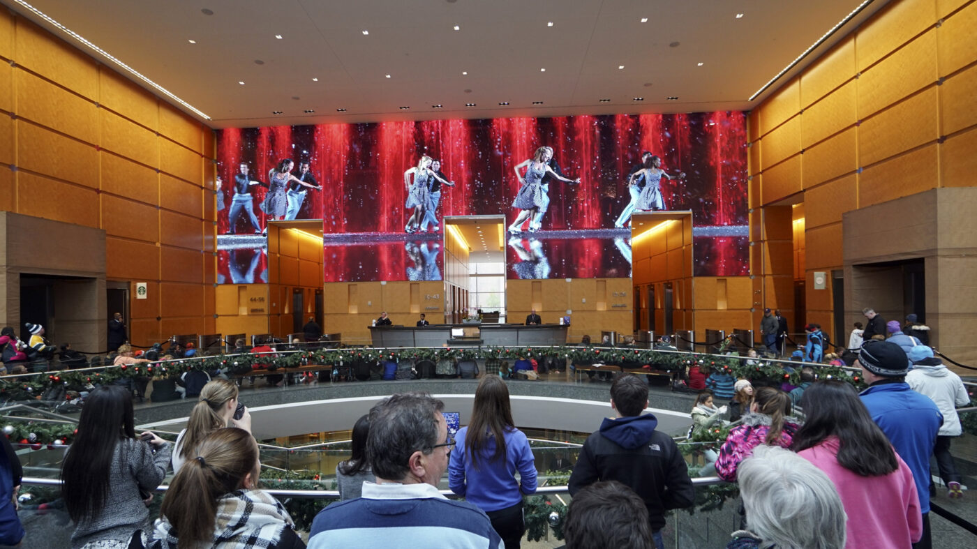 2023 Guide to the Comcast Holiday Spectacular Dates & Details Visit