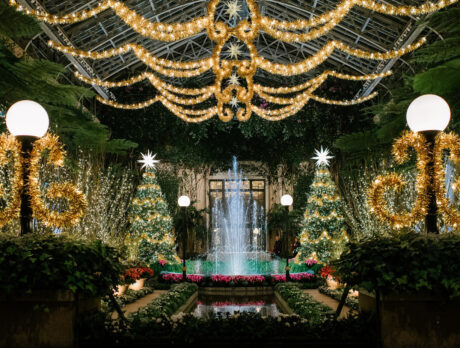 Um Conservatório decorado em Longwood Gardens em Kennett Square