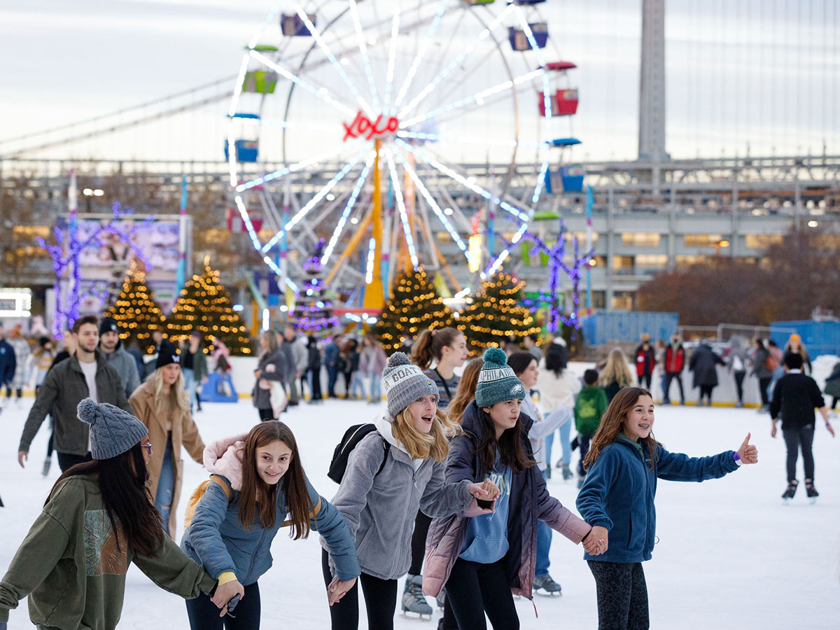 2023 Guide to Blue Cross RiverRink Winterfest at Penn's Landing Visit